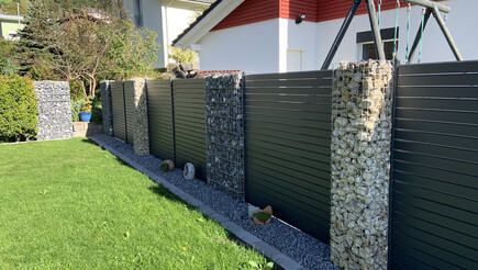 Aluminium Sichtschutz aus dem 2019 in 8880 Walenstadt Schweiz von Zaunteam Heidiland.