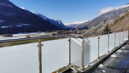 Geländer und Handläufe aus dem 2020 in 3942 Niedergesteln Schweiz von Zaunteam Wallis / Swissclôture Valais.